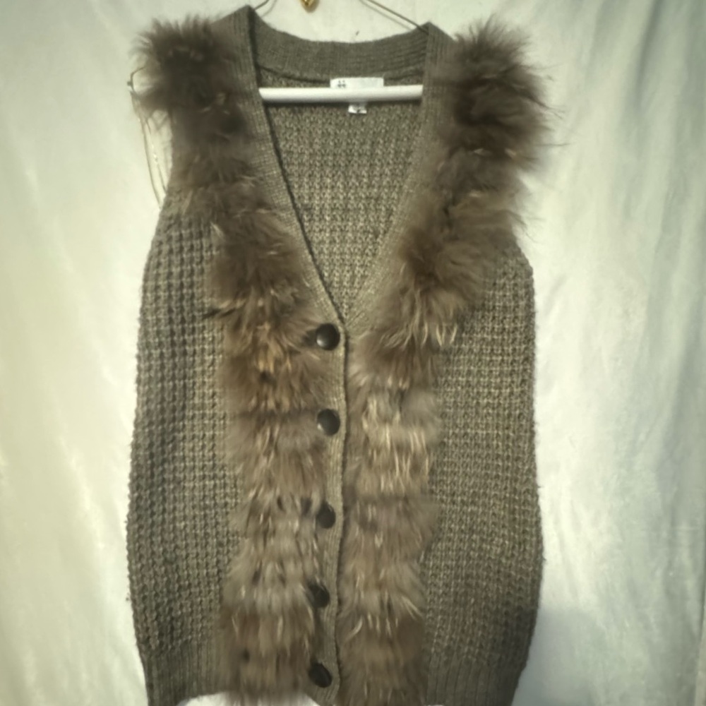 Sister fur vest